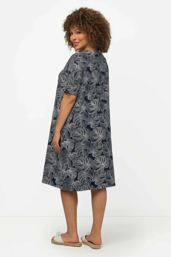 Black Monstera Print Short Sleeve Midi Dress