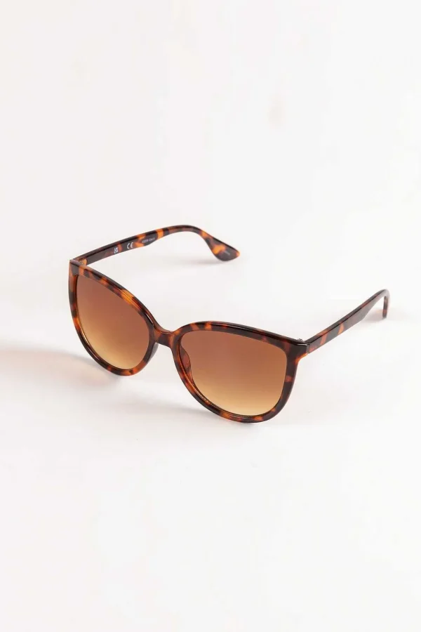 Cateye Tortoise Shell Frame Sunglasses