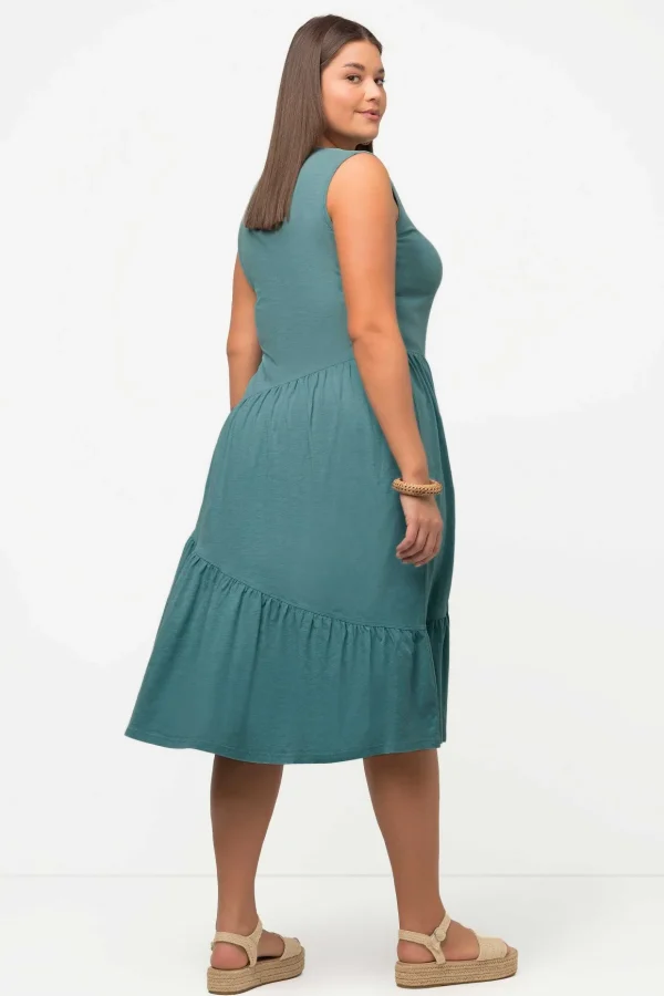 Green Sleeveless Midi Dress