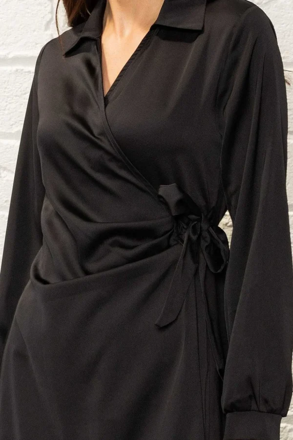 Heidi Knee Length Dress In Black