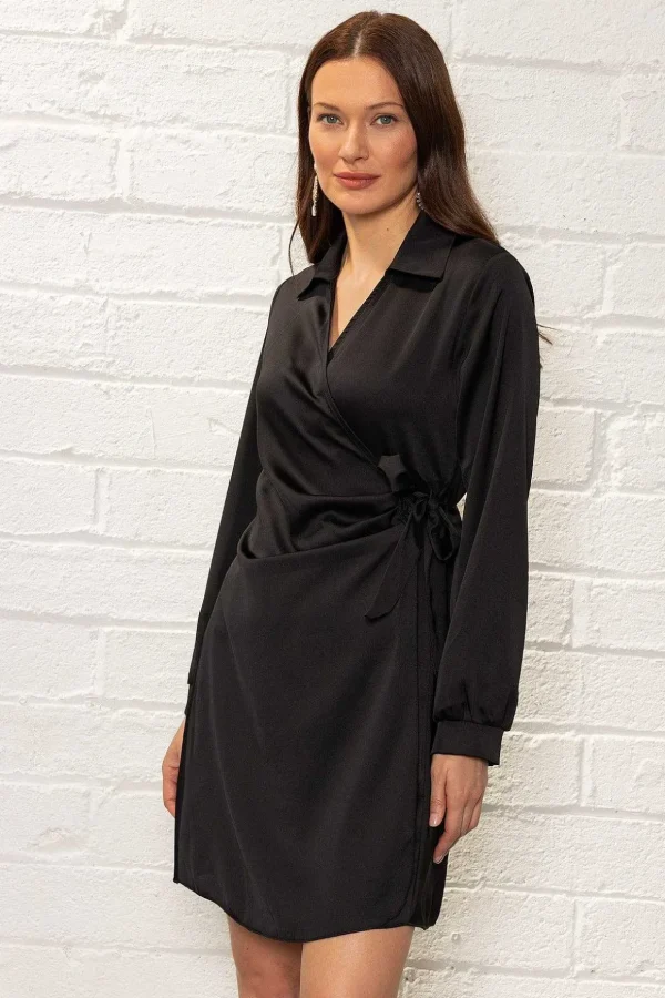 Heidi Knee Length Dress In Black