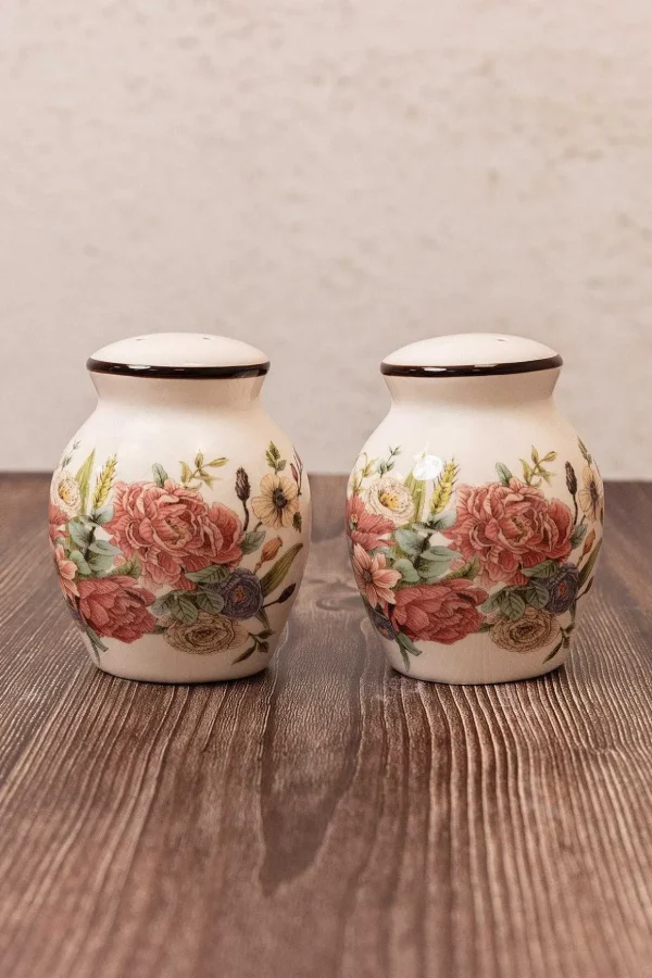 Heritage Salt And Pepper Shakers