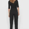 Julie Carrot Pleat Pants In Black