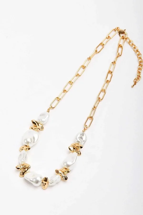 Pearl And Gold Beaded Necklace