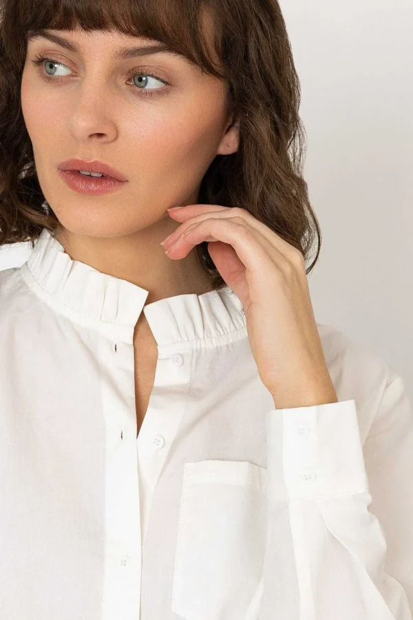 Ruffle Shirt In White