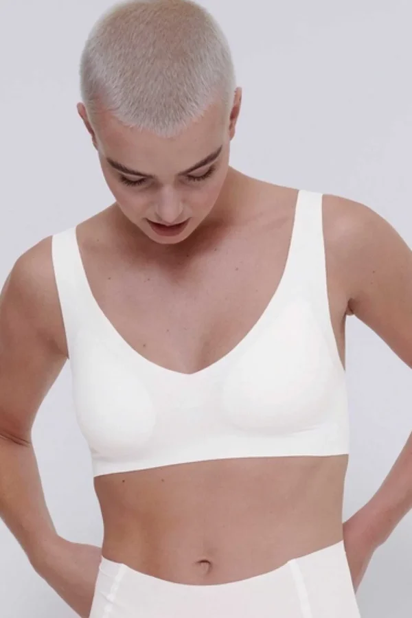 Zero Feel V-Neck Bralette In White